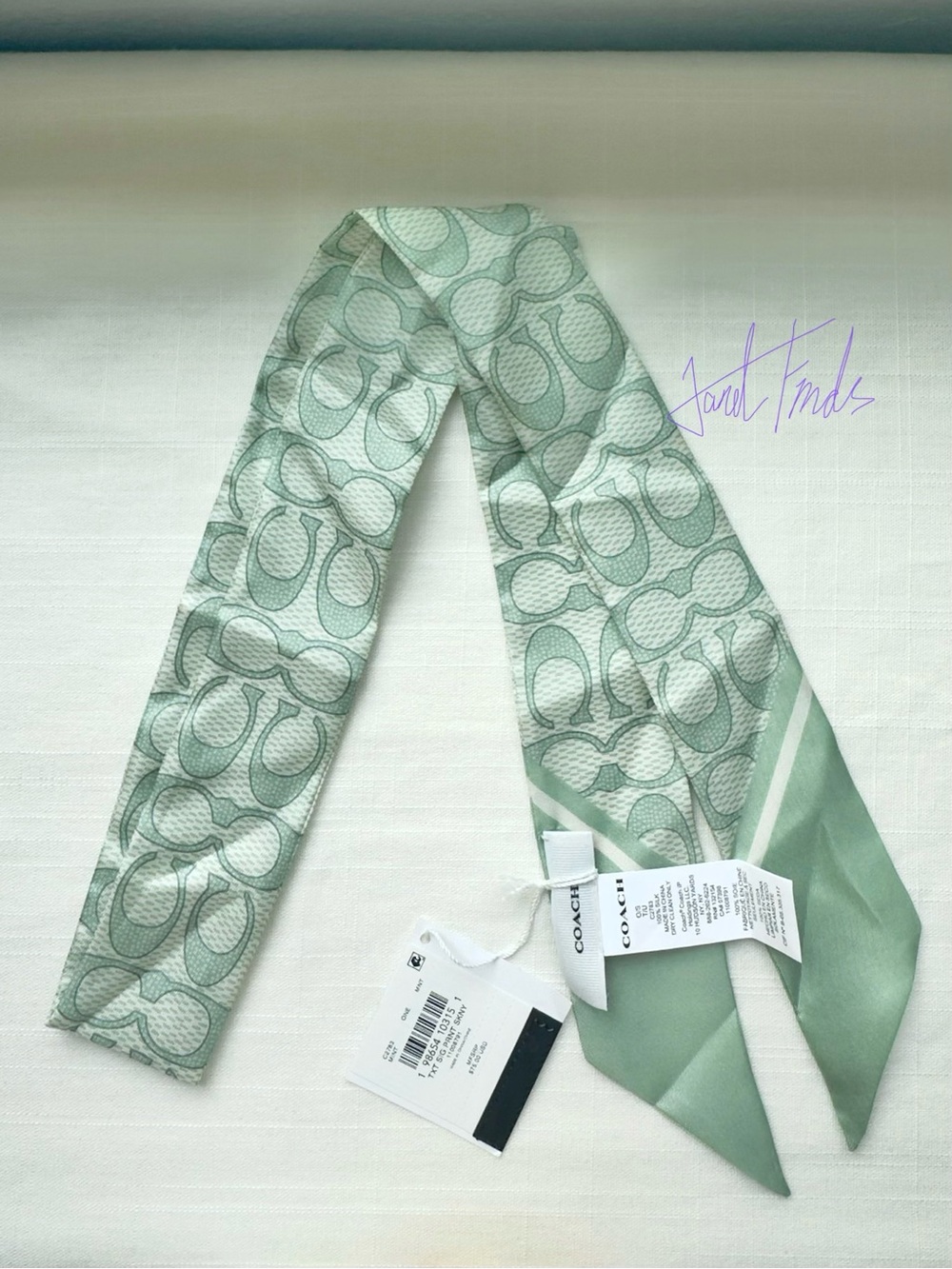 NWT 🍵 COACH Mint Textured Signature Logo Silk Scarf